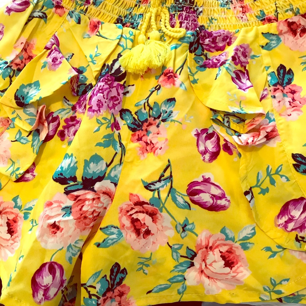 Real Love girl’s shorts‎